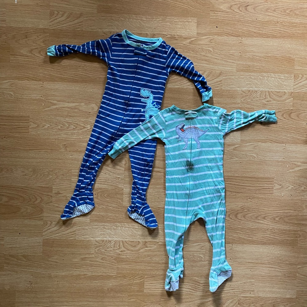 Bundle of 2 Dino Pajamas 🦖